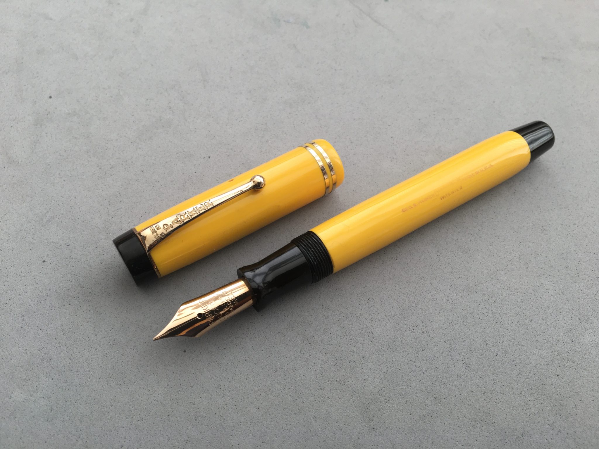 Parker Duofold Streamline Senior Mandarin Yellow Fountain Pen | Fine ...