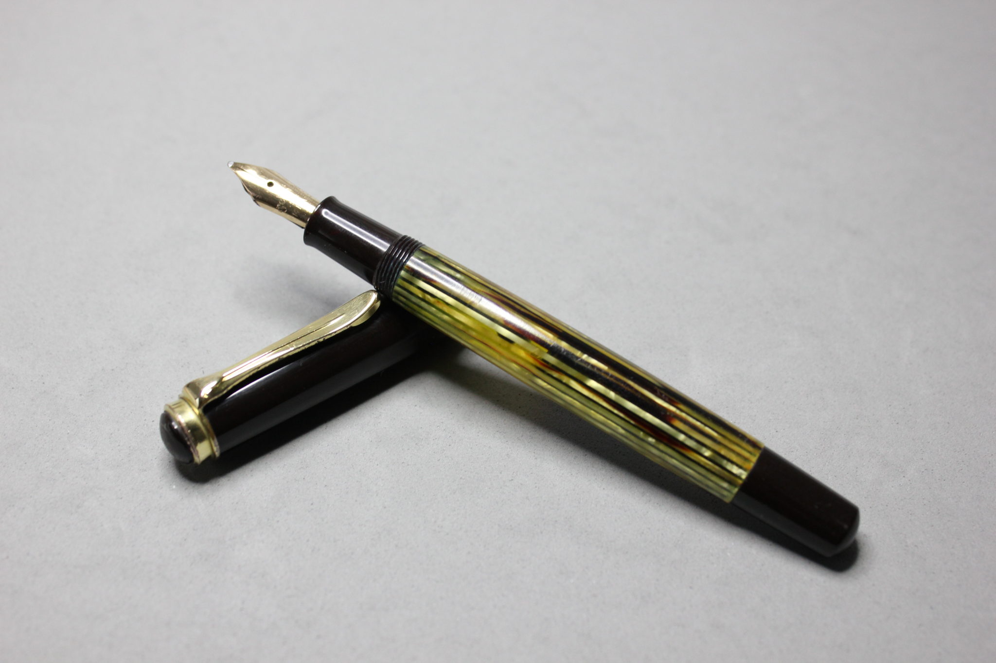 1950 S Pelikan 400 Brown Tortoiseshell Fountain Pen Obb Nib Vintage